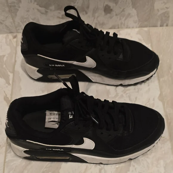 Nike Air Max Black & White Sneakers - Picture 3 of 12